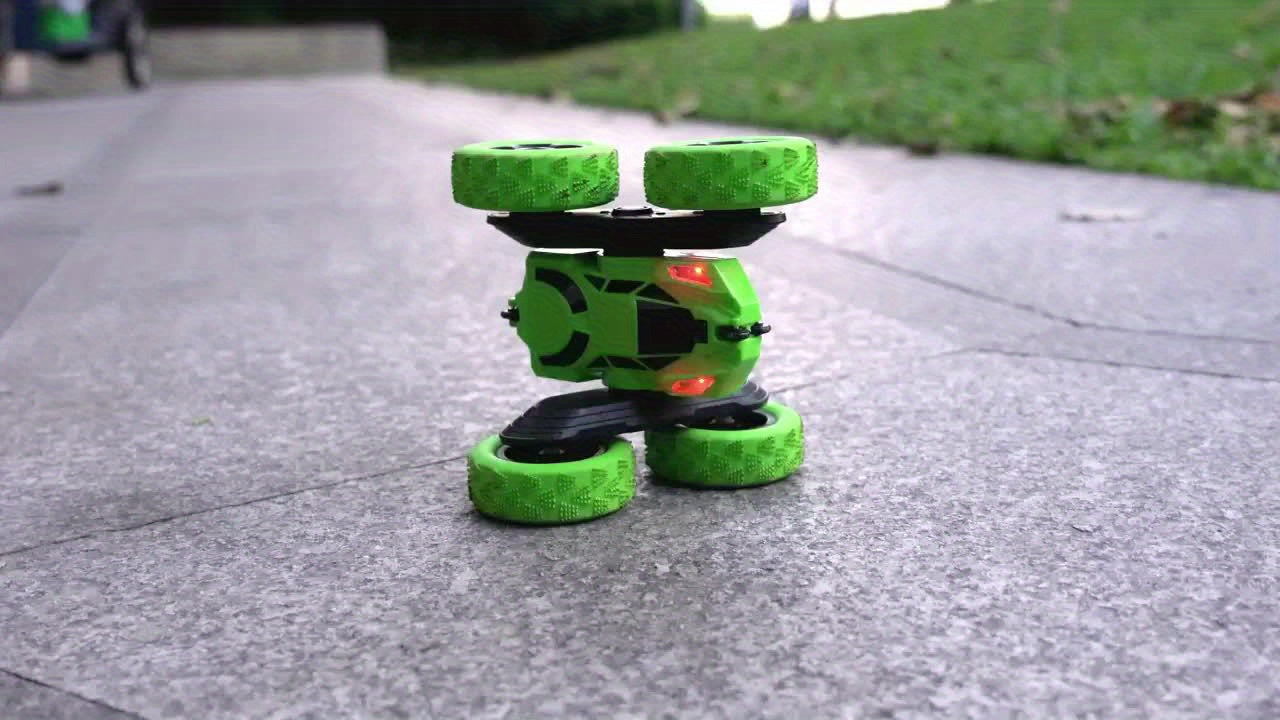 Remote Control Car Stunt RC Cars, 90 Min Playtime, 2.4Ghz Double Sided 360° Rotating RC Crawler With Headlights, 4WD Off Road Drift RC Race Car Toy For Boys And Girls Aged 6-12 Purple